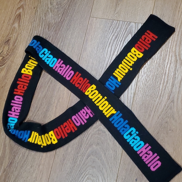 CHARLOTTE scarf.      #3572 - Picture 3 of 5